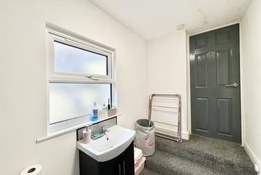 1 bed studio, Derby Road, Lenton, Nottingham, NG72DP - Image 5